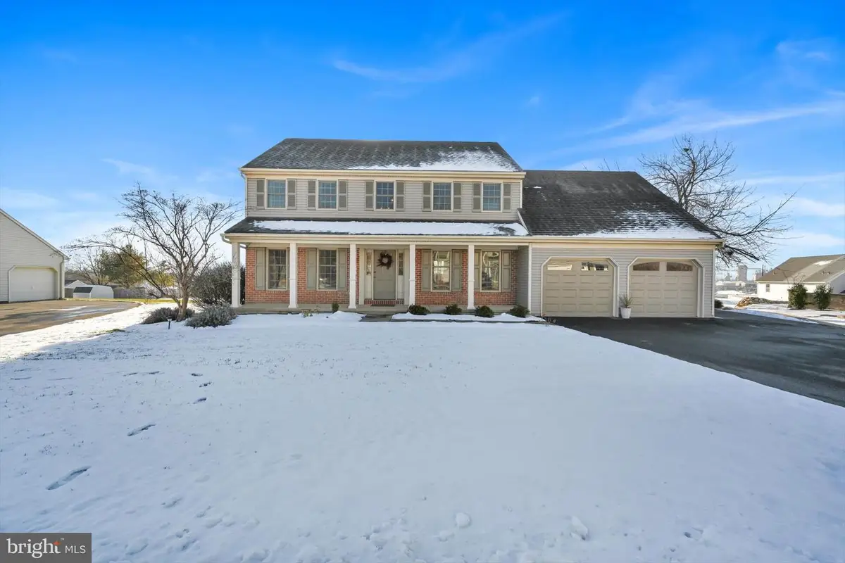 57 Brookfield Dr, Elizabethtown, PA 17022 - Image #1