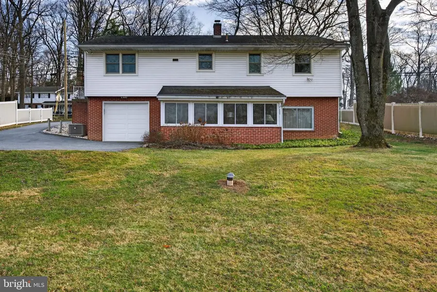 960 Nissley Rd, Lancaster, PA 17601 - Image #3