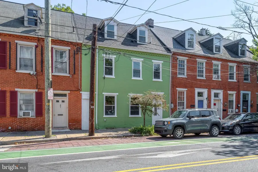 249 N Mulberry St, Lancaster, PA 17603 - Image #2