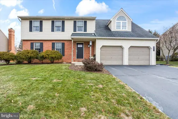 909 Lindsay Ln, LANCASTER, PA 17601