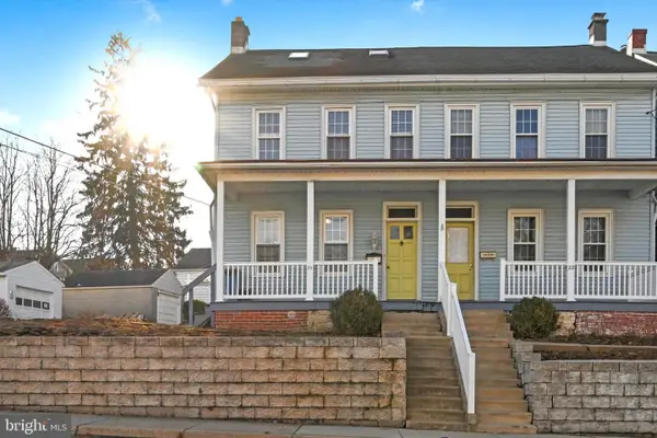 20 W Fulton St, EPHRATA, PA 17522