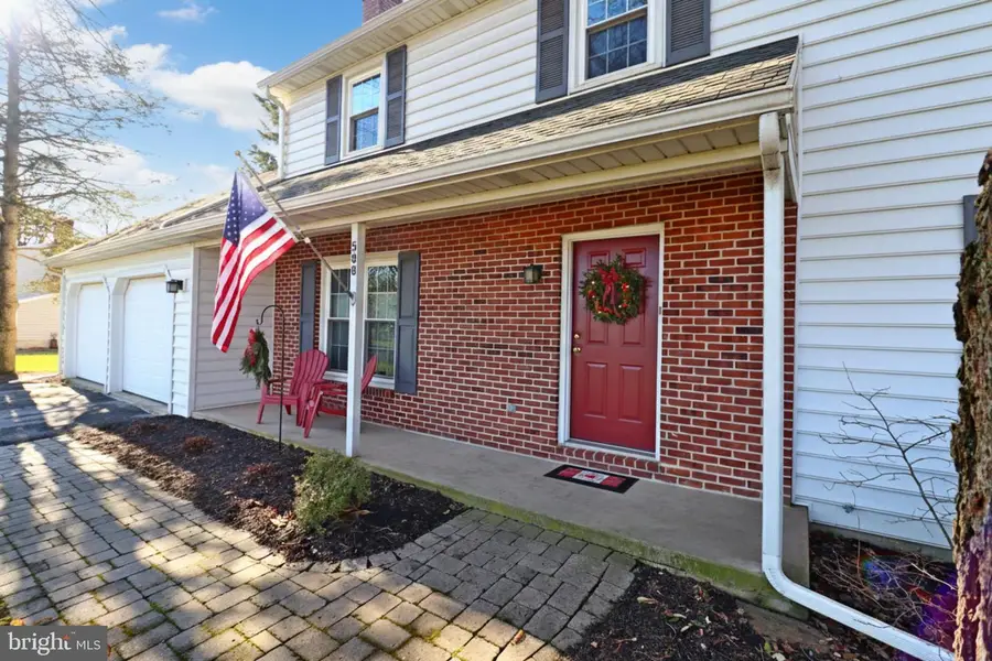 588 Crosswinds Dr, Lititz, PA 17543 - Image #3