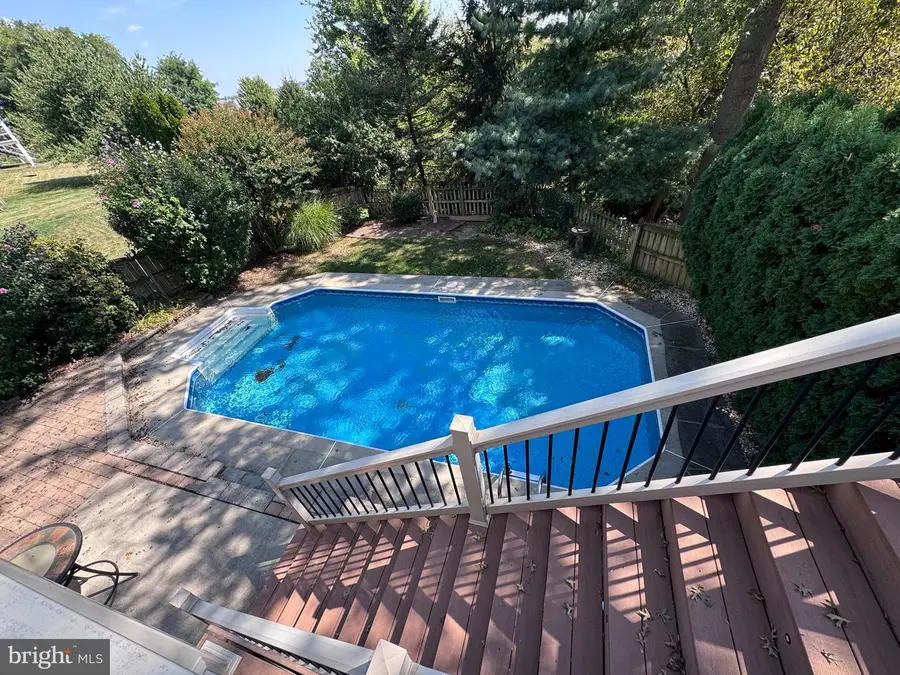 1006 Hillside Ave, Elizabethtown, PA 17022 - Image #3