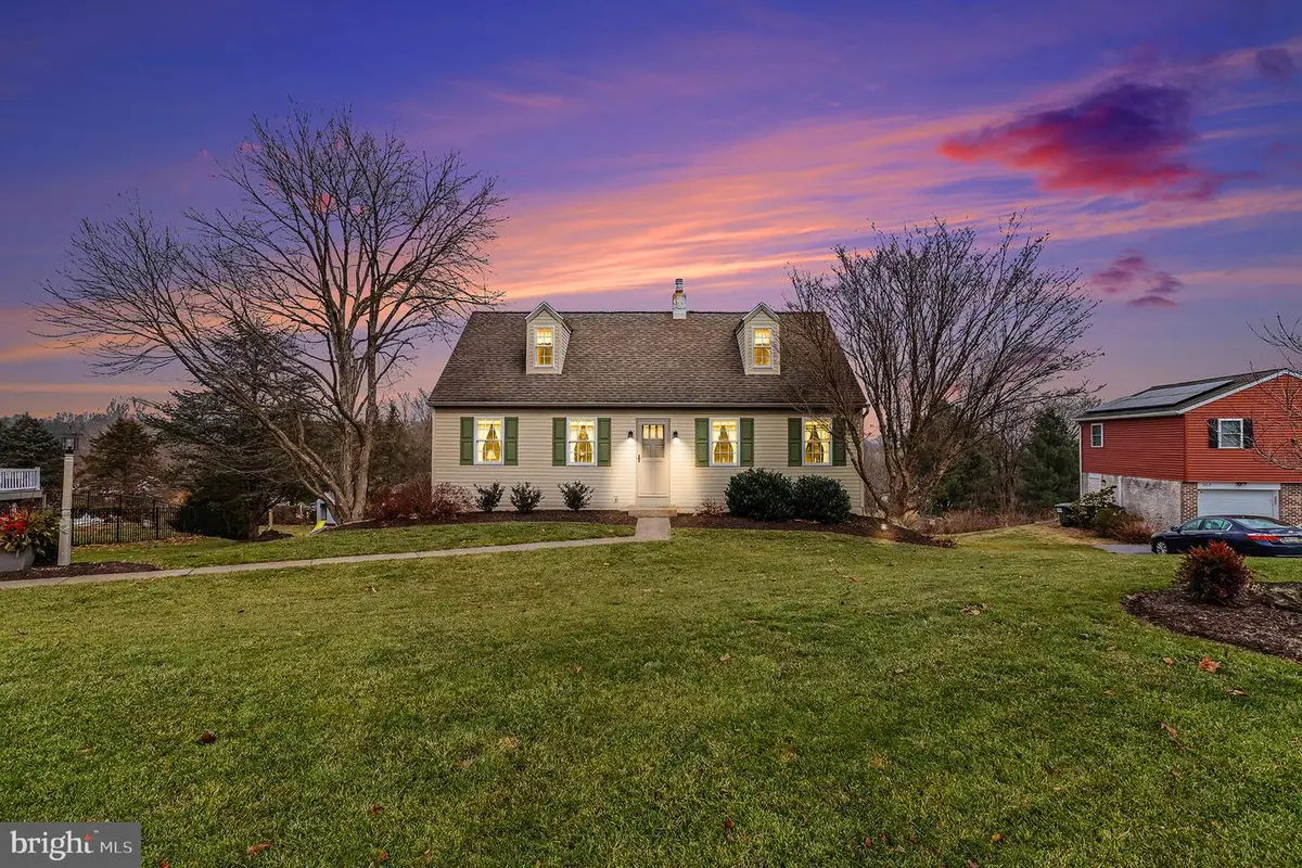 206 Joyce Dr, Lititz, PA 17543 - Image #1