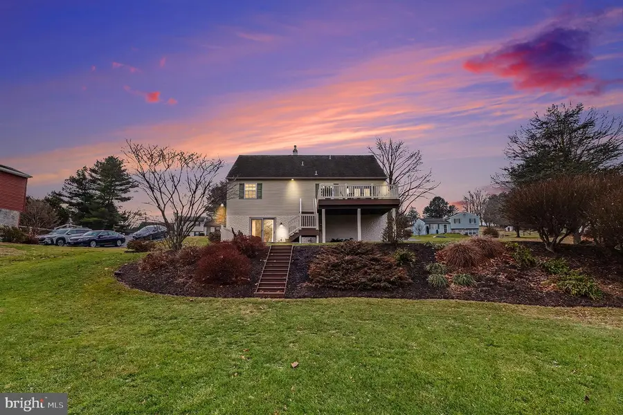 206 Joyce Dr, Lititz, PA 17543 - Image #3