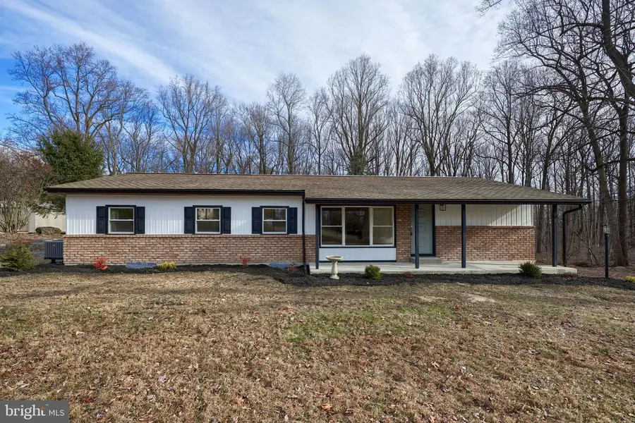 3165 Pinch Rd, Manheim, PA 17545 - Image #2