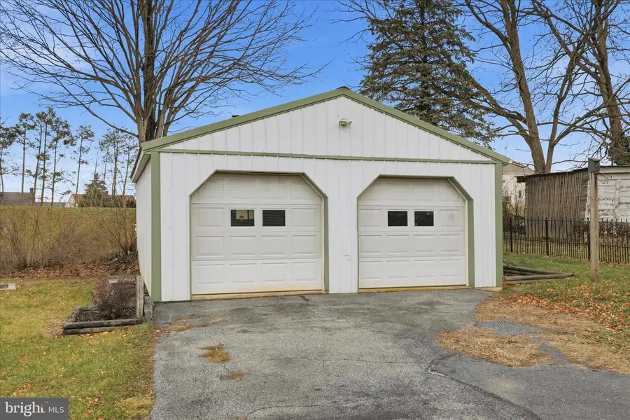 433 Elwyn Ter, Manheim, PA 17545 - Image #3