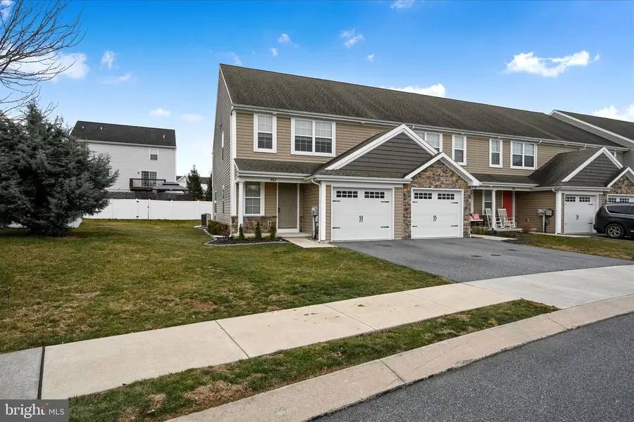 362 Cedar Holw, Manheim, PA 17545 - Image #3