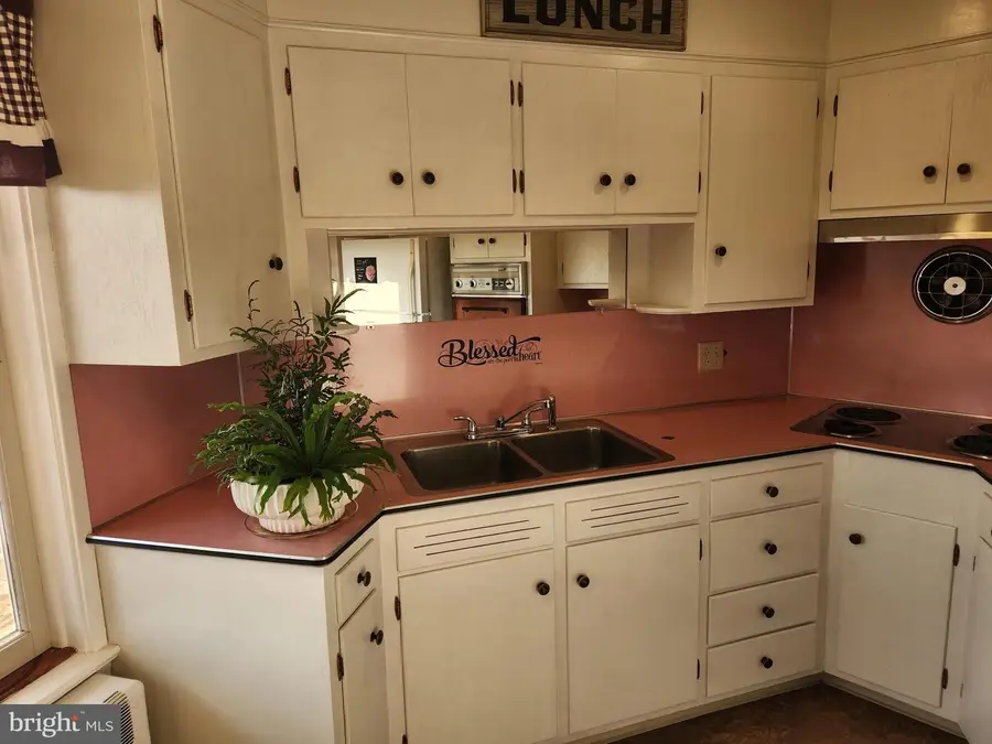 2361 Leabrook Rd, Lancaster, PA 17601 - Image #3