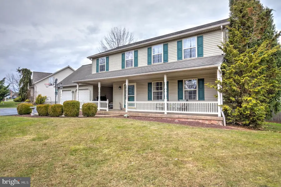176 Fairway Dr, Denver, PA 17517 - Image #3