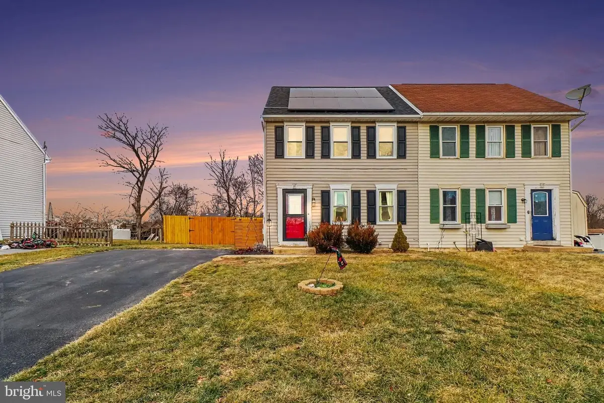 17 Pickford Dr, Lancaster, PA 17603 - Image #1