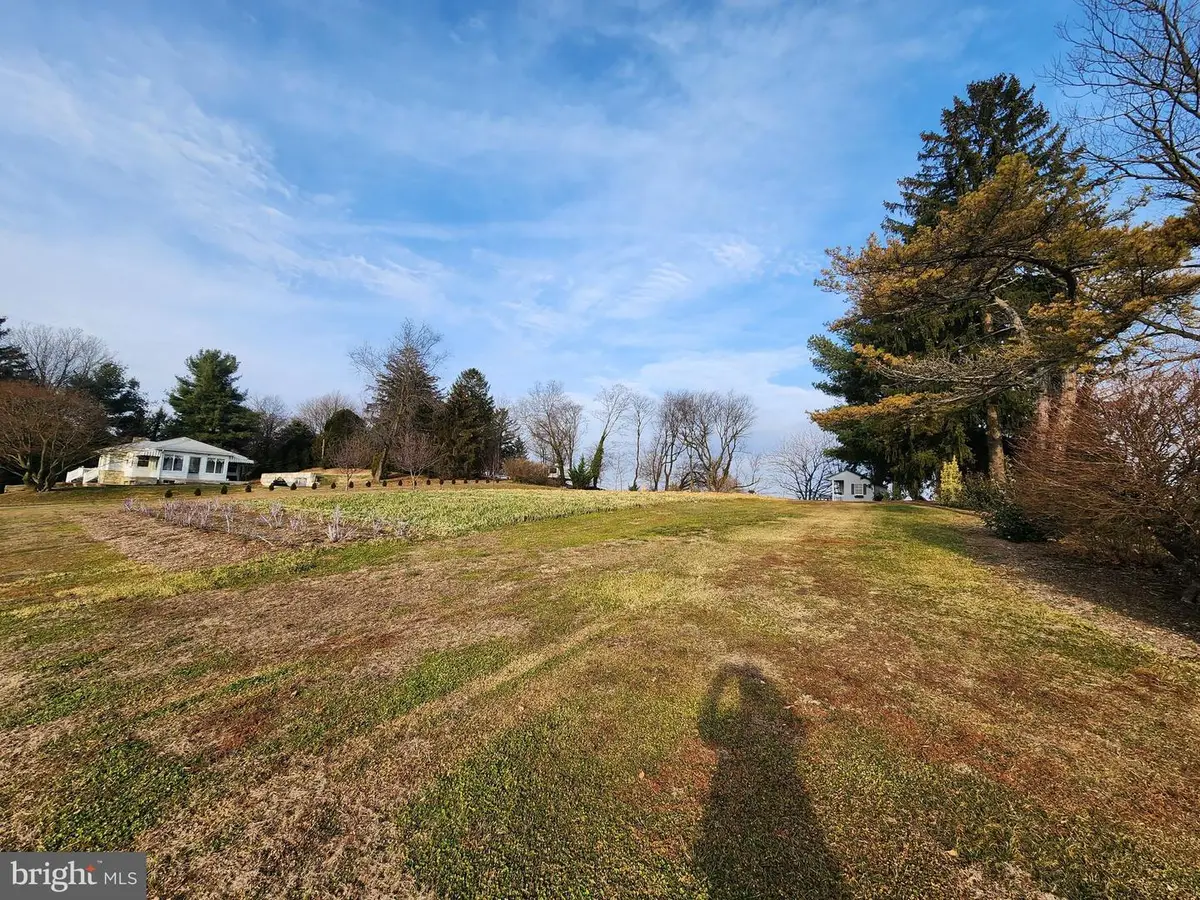 2361 Leabrook Rd, Lancaster, PA 17601 - Image #1