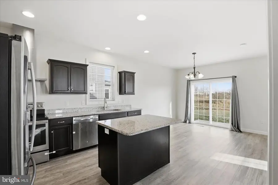 1392 Fieldstone Dr, Mount Joy, PA 17552 - Image #3