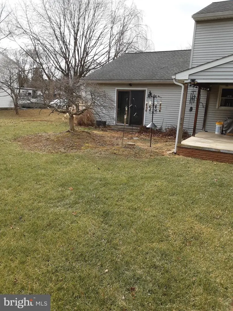385 Hollyann Dr, Landisville, PA 17538 - Image #3