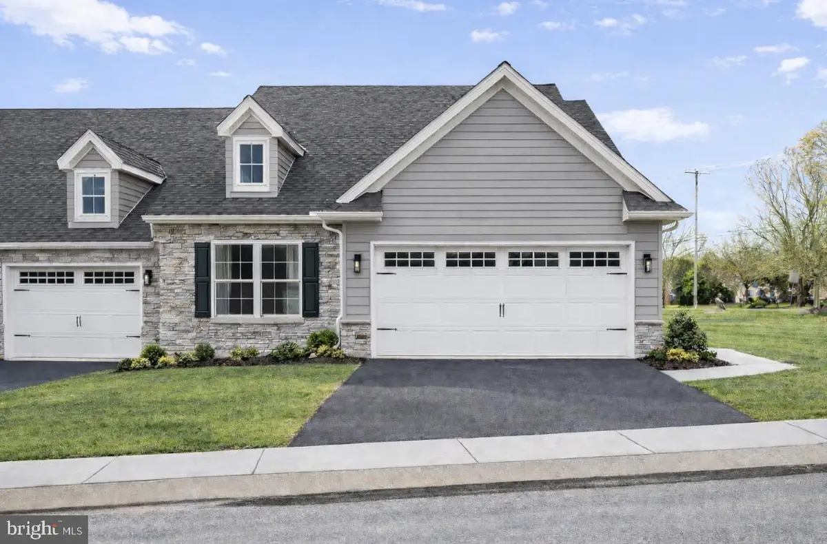 129 Hillard Field, Lancaster, PA 17603 - Image #1
