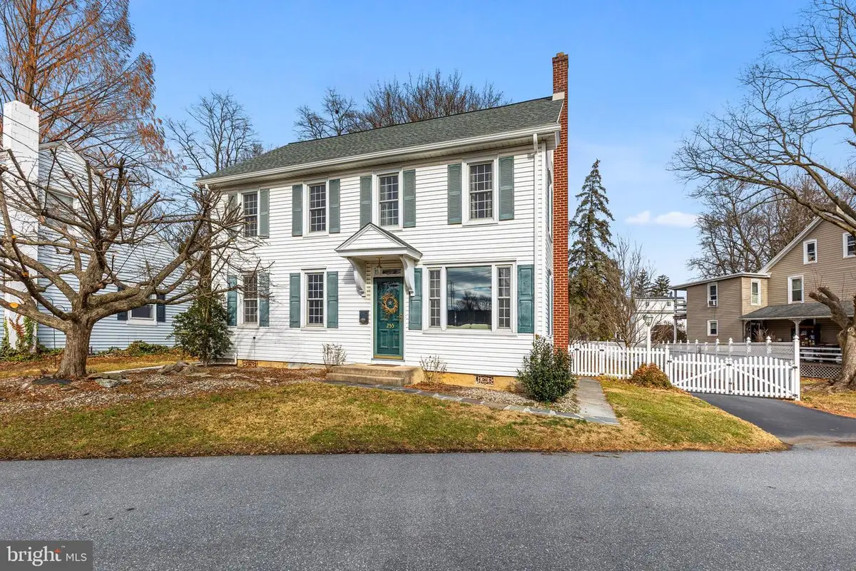 255 Elizabeth St, Landisville, PA 17538 - #1