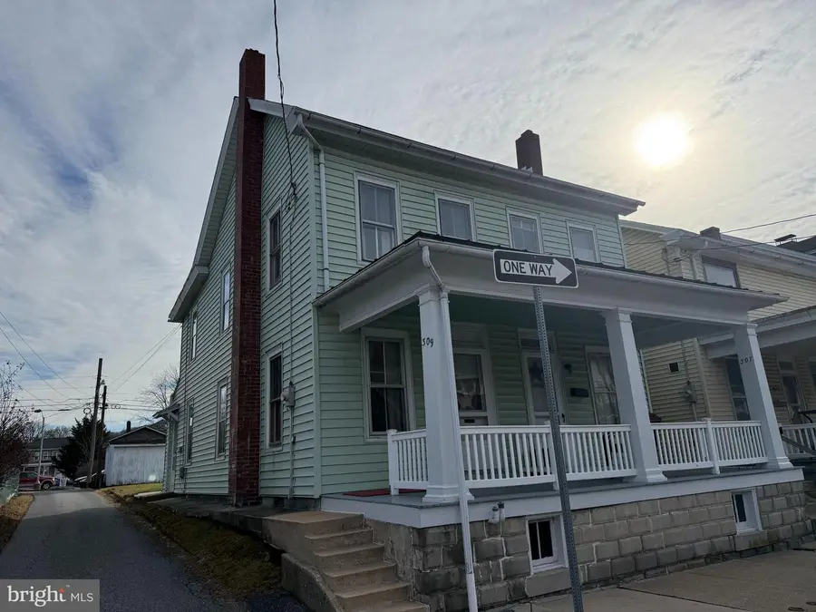 307 & 309 Duke St, Ephrata, PA 17522 - Image #2