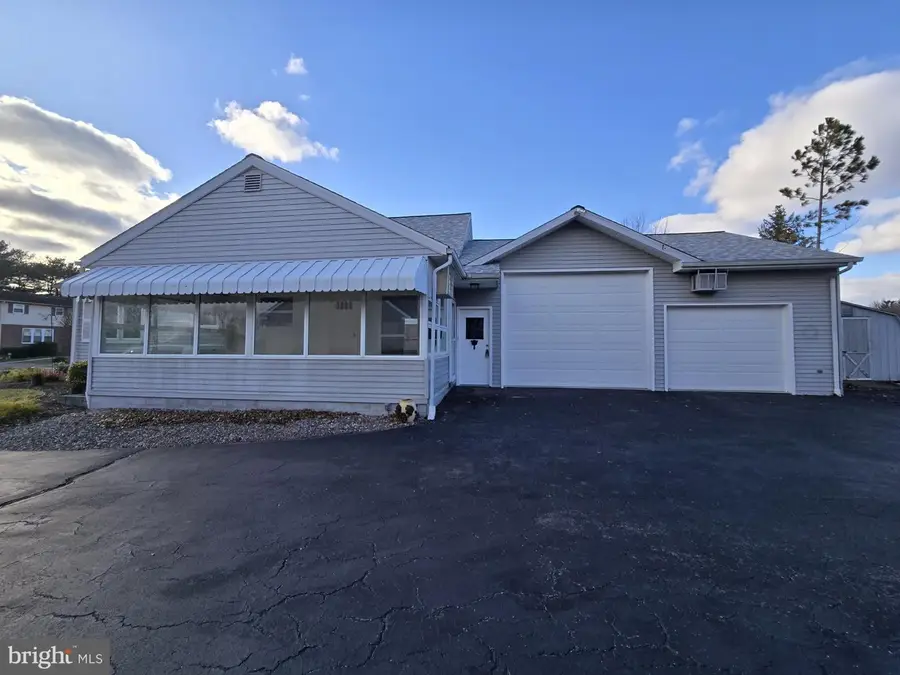 48 Scenic Dr, Denver, PA 17517 - Image #2