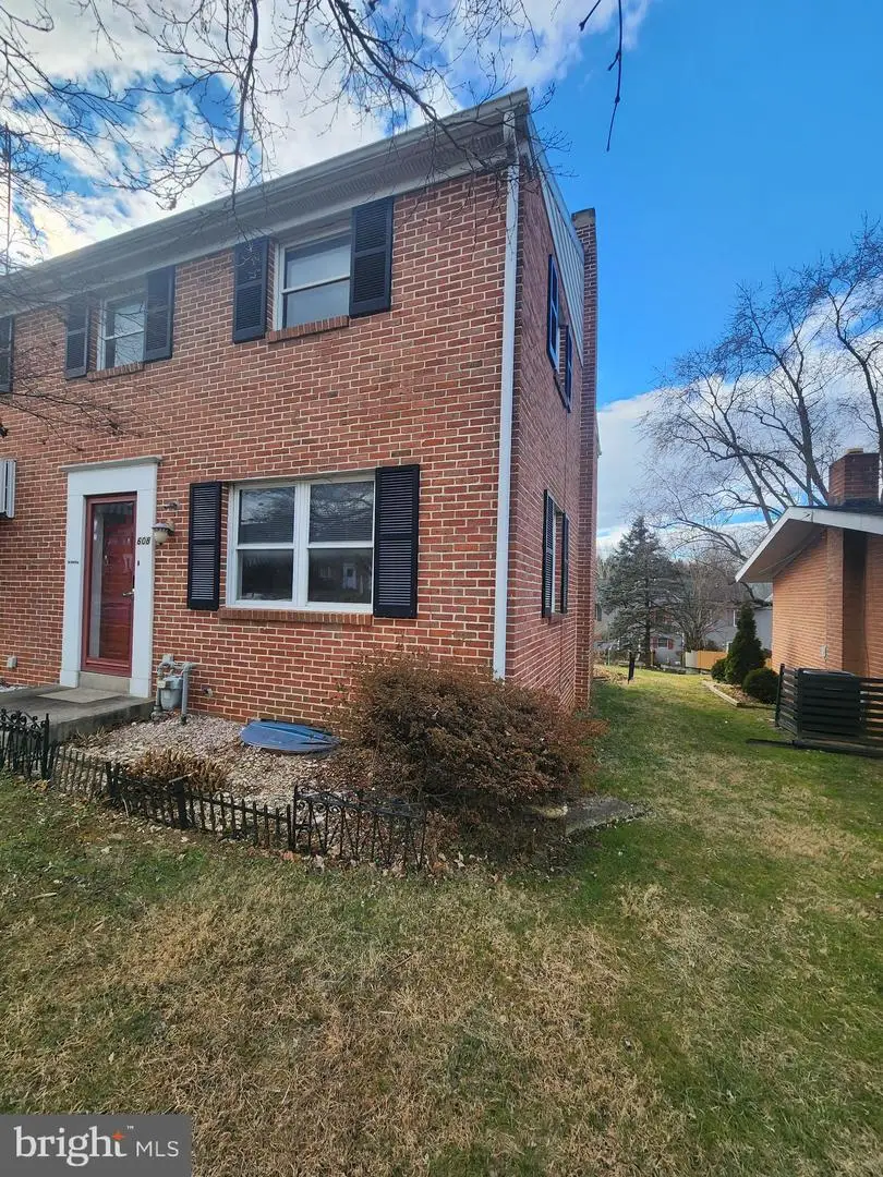 608 Hershey Ave, Lancaster, PA 17603 - Image #2