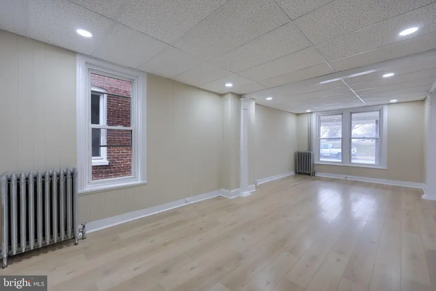 138 S 6th St, Columbia, PA 17512 - Image #2