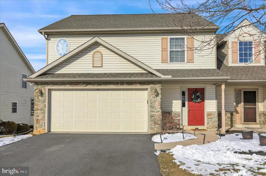 107 Farmington Way, Mount Joy, PA 17552 - Image #2