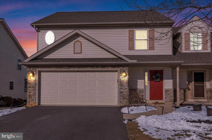 107 Farmington Way, Mount Joy, PA 17552 - Image #3