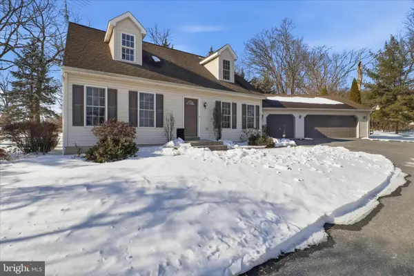 772 1/2 E Main St, EPHRATA, PA 17522