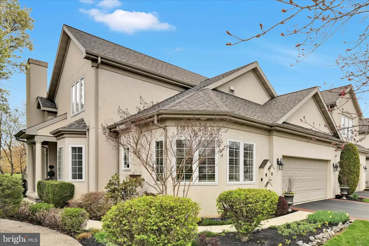 728 Woodfield Dr, Lititz, PA 17543 - #1