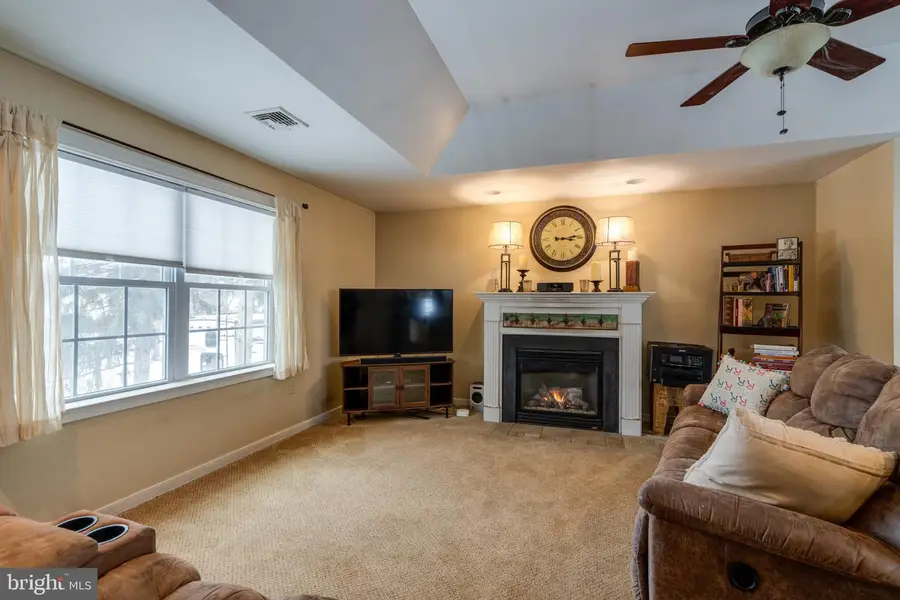 6132 W Elizabethtown Rd, Manheim, PA 17545 - #2