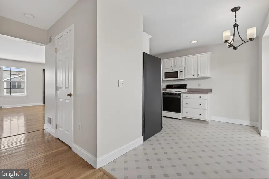 1236 Cobblestone Ln, Lancaster, PA 17601 - Image #3