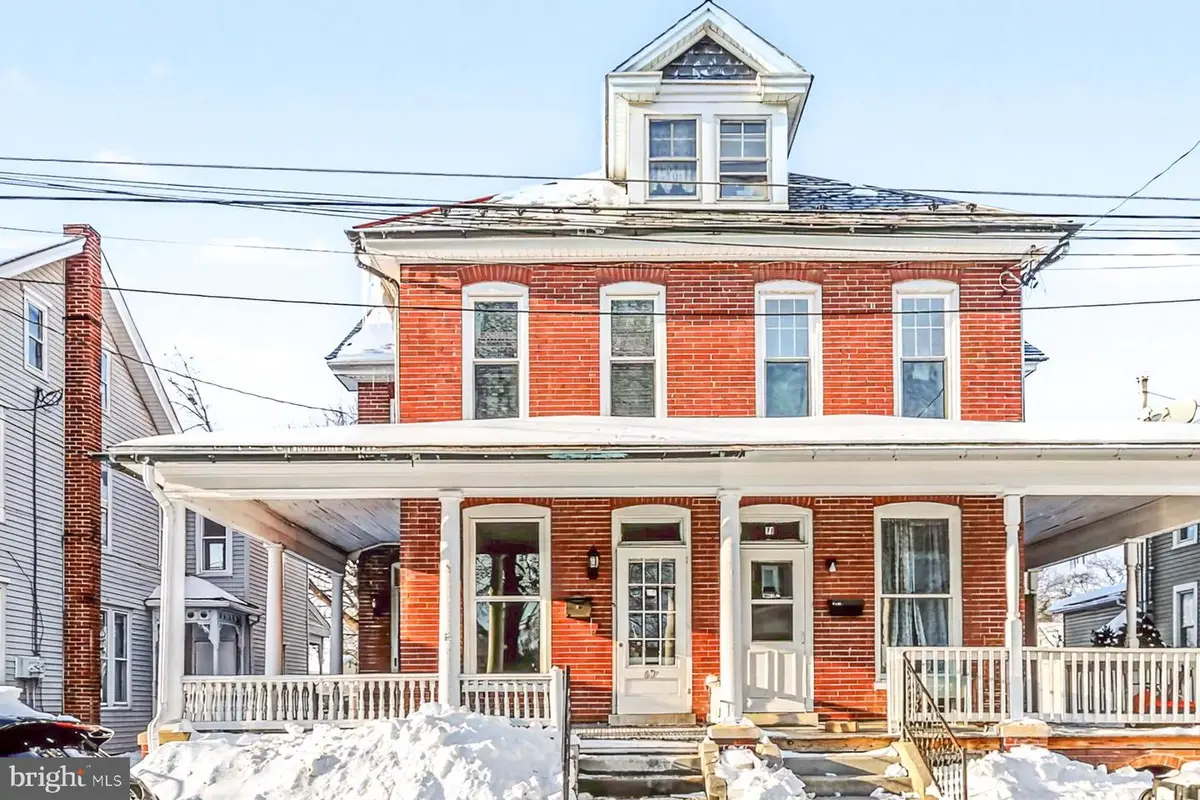 69 E Park St, Elizabethtown, PA 17022 - Image #1