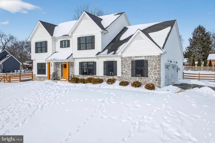 103 E Woods Dr, Lititz, PA 17543 - Image #3