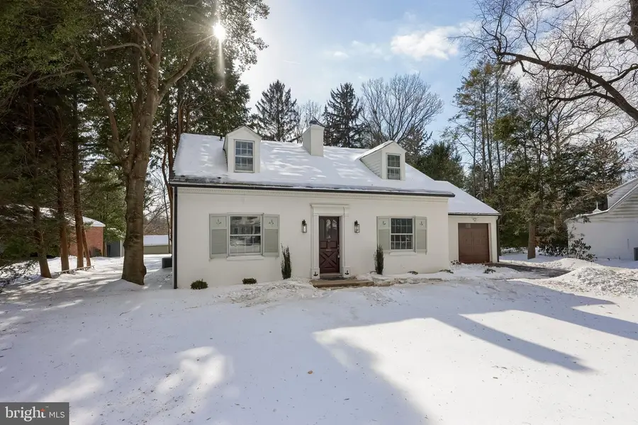 1508 Hillcrest Rd, Lancaster, PA 17603 - Image #2