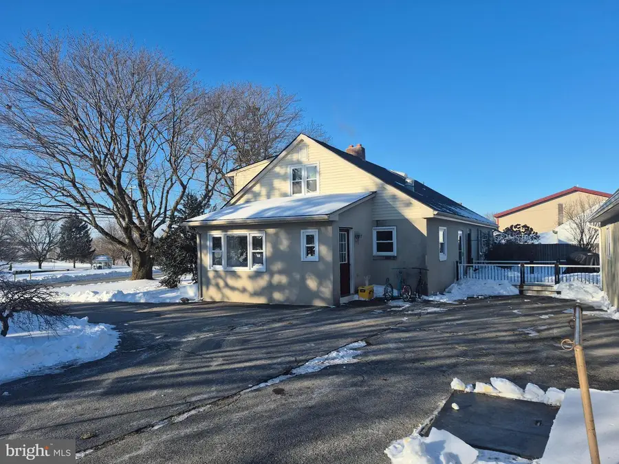 5097 Old Philadelphia Pike, Kinzers, PA 17535 - Image #2