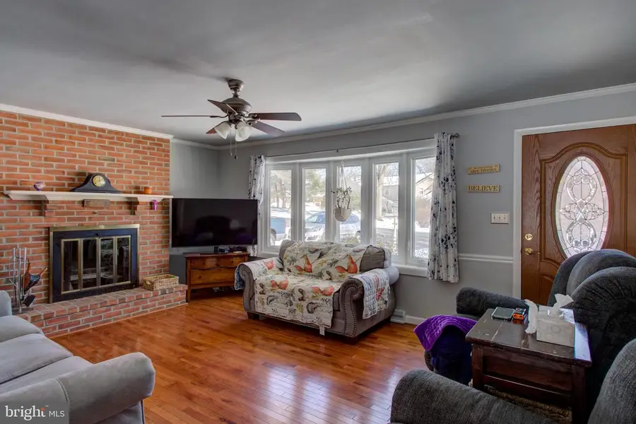 902 Perry Rd, Lititz, PA 17543 - Image #3