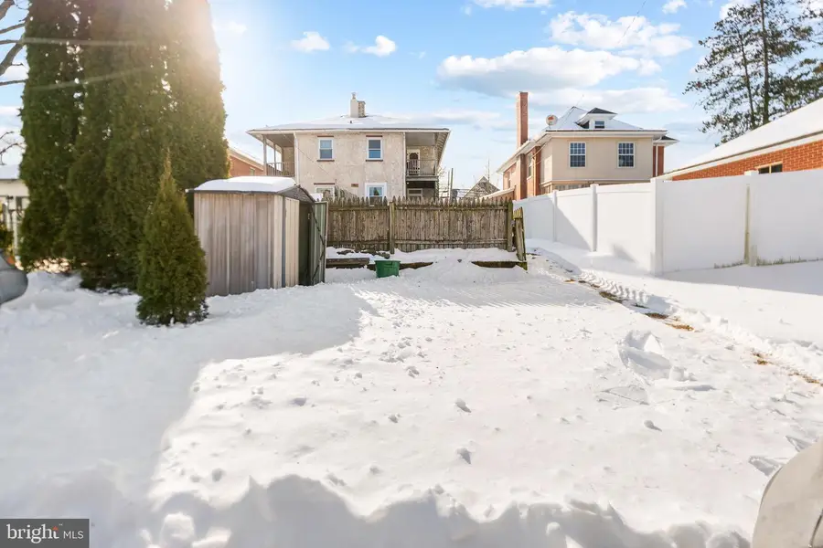 53 Donegal Springs Rd, Mount Joy, PA 17552 - #2