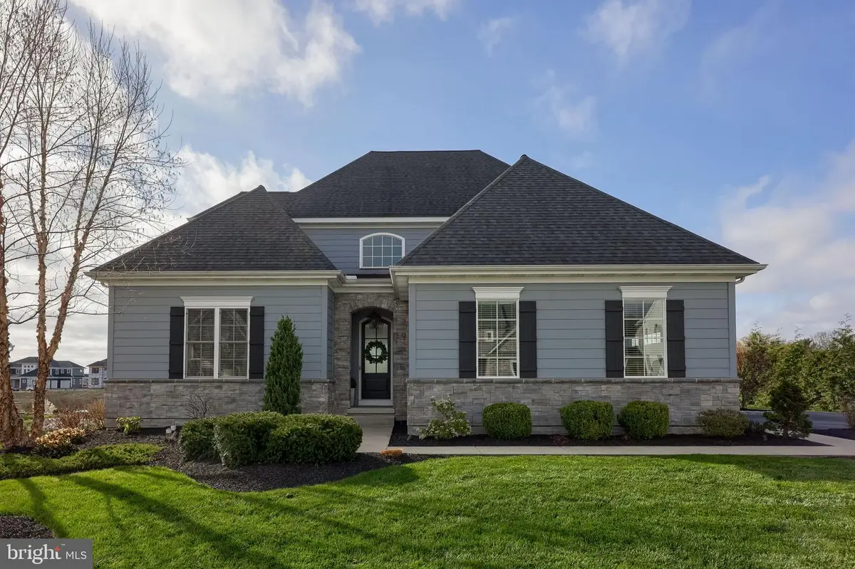 512 E Delp Rd, Lancaster, PA 17601 - #1