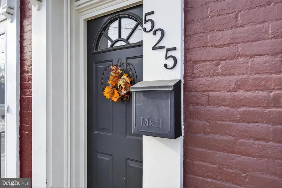 525 Walnut St, Columbia, PA 17512 - #3