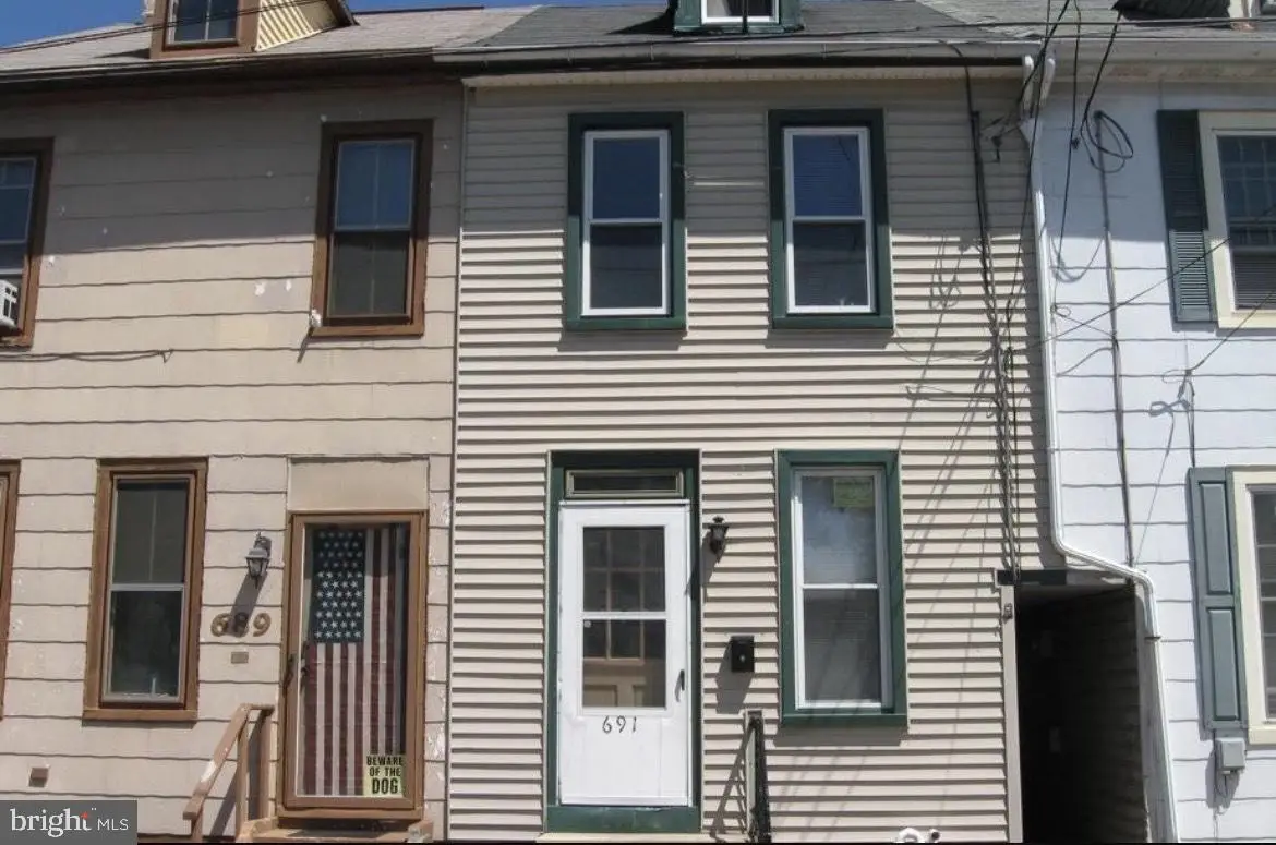 691 Cherry St, Columbia, PA 17512 - #1