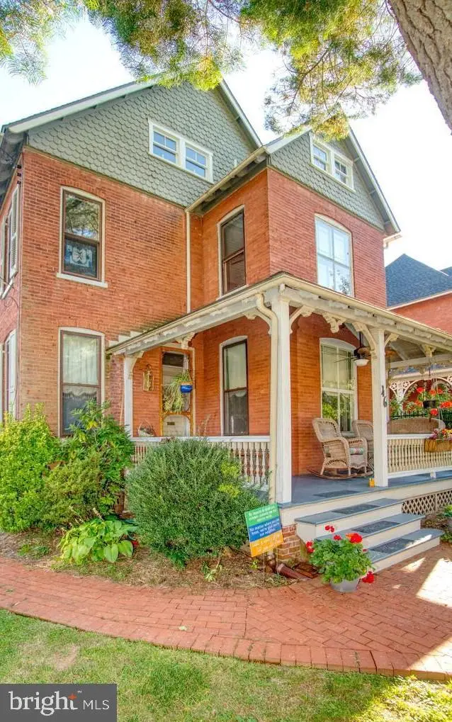 46 W Frederick St, Millersville, PA 17551 - #2