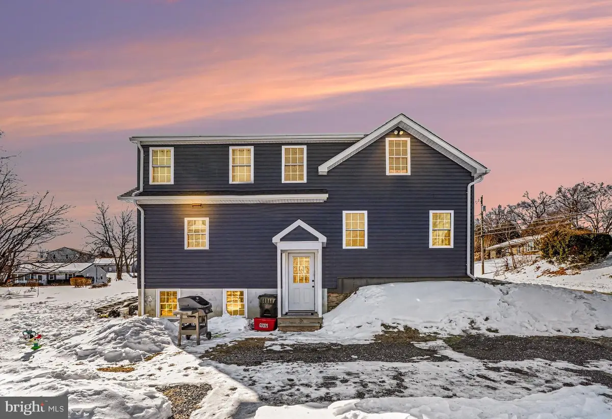 629 Park Hill Dr, Manheim, PA 17545 - #1