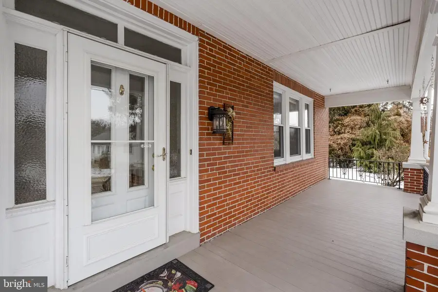 418 W Sunset Ave, Ephrata, PA 17522 - #2