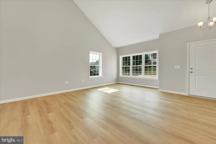 231 Pilgrim Dr, Lancaster, PA 17603 - #2