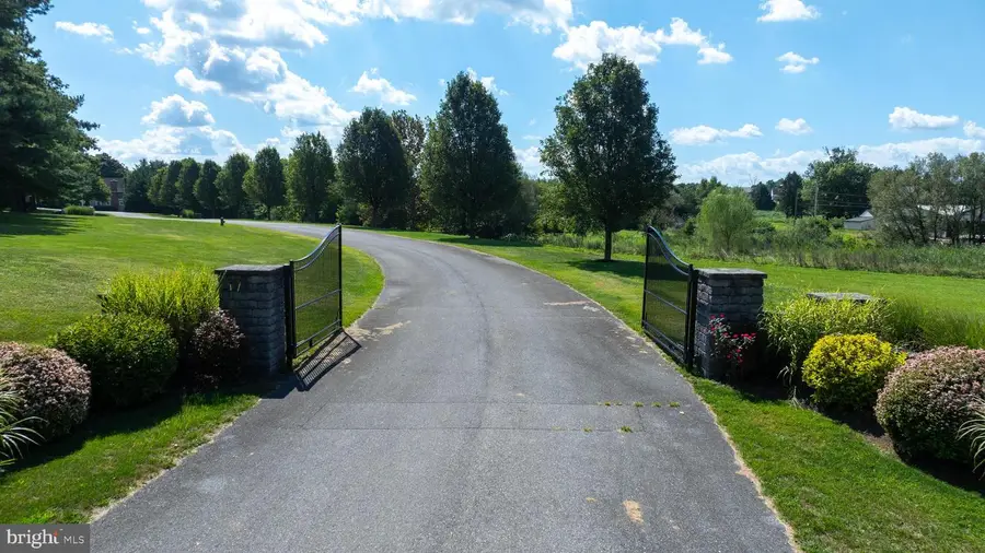 914 Meadowbreeze, Lancaster, PA 17601 - #2