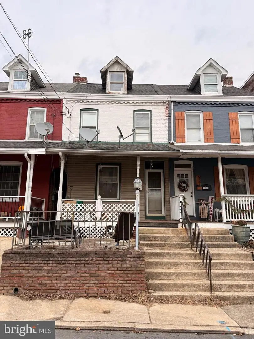 923 Lititz Ave, Lancaster, PA 17602 - #1