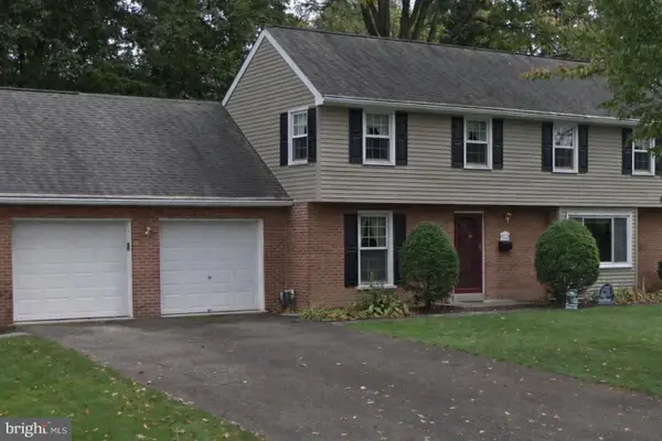 13 Pleasant View Dr, STRASBURG, PA 17579