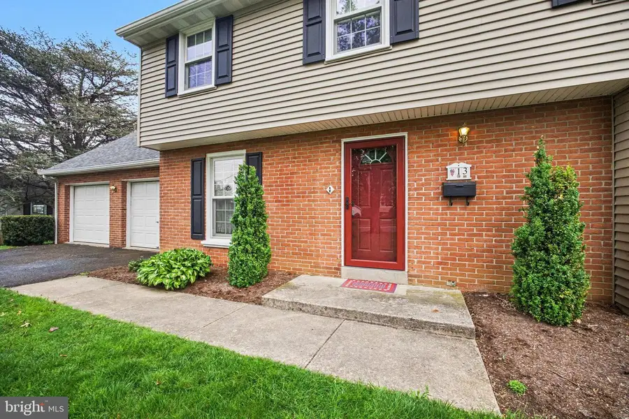 13 Pleasant View Dr, Strasburg, PA 17579 - #2