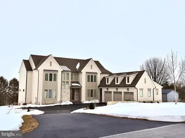 1 Strawberry Ln, LITITZ, PA 17543