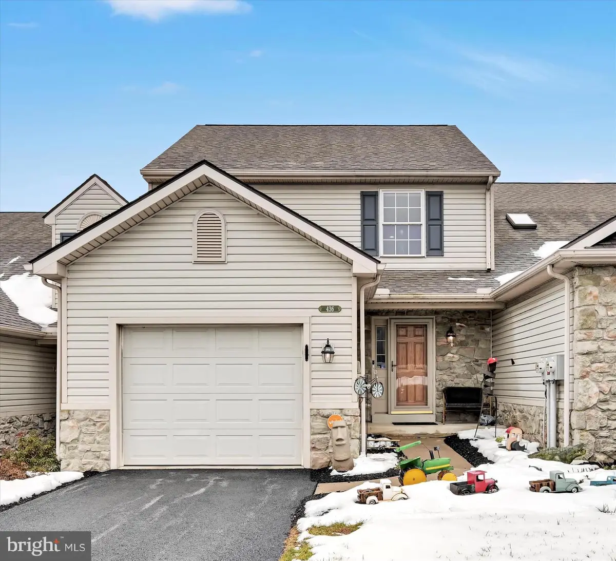 436 Hill St, Mount Joy, PA 17552 - #1