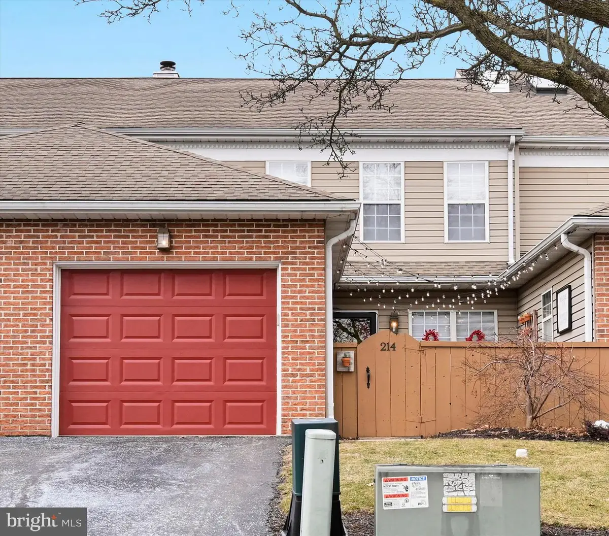 214 Winding Hill Dr, Lancaster, PA 17601 - #1